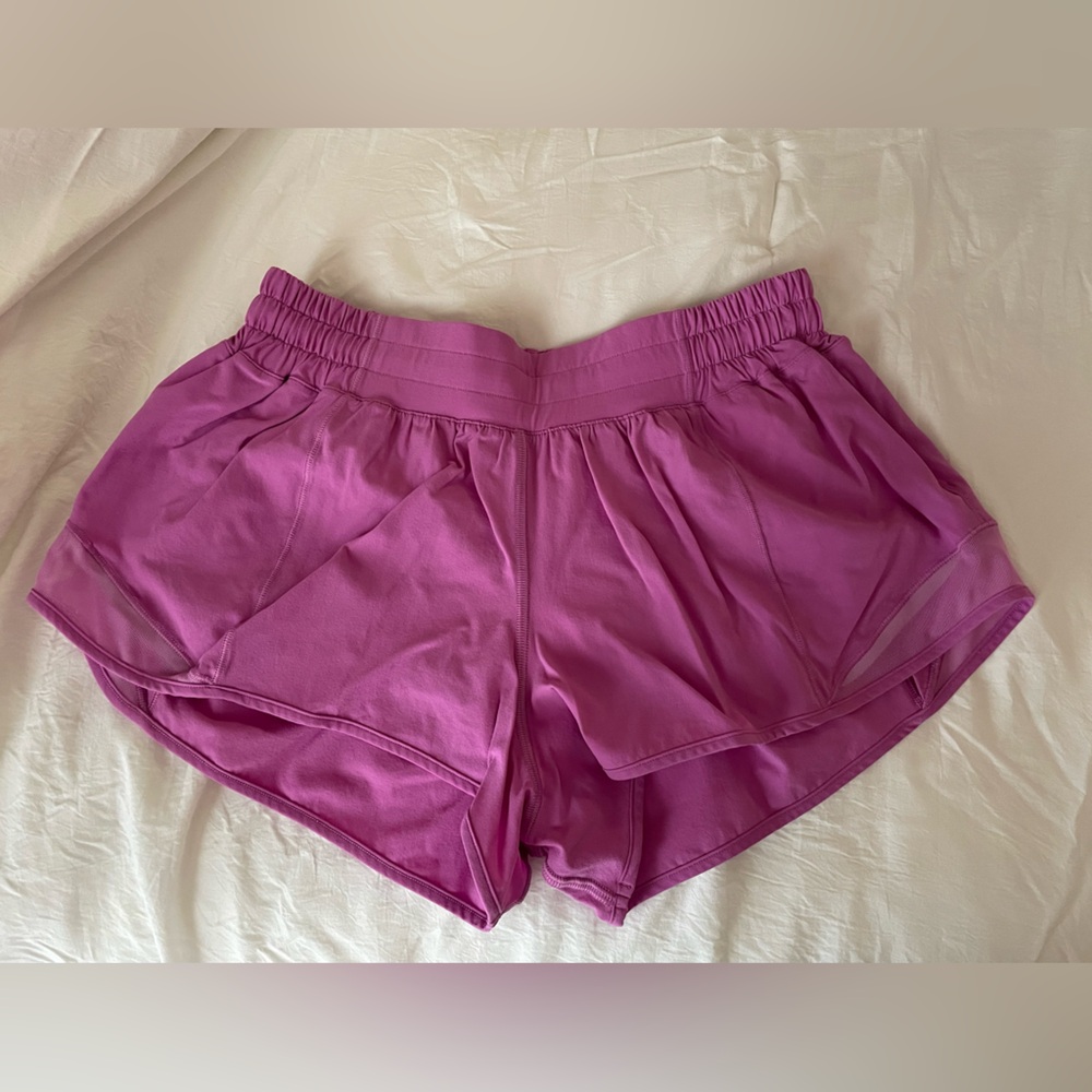 Lululemon LR Hotty Hot Shorts 2.5